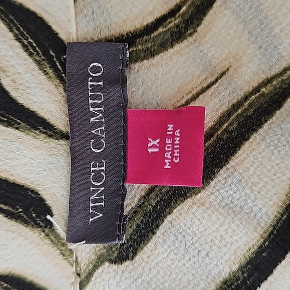 Vince Camuto 1x green and ivory open collar blouse - Picture 8 of 16